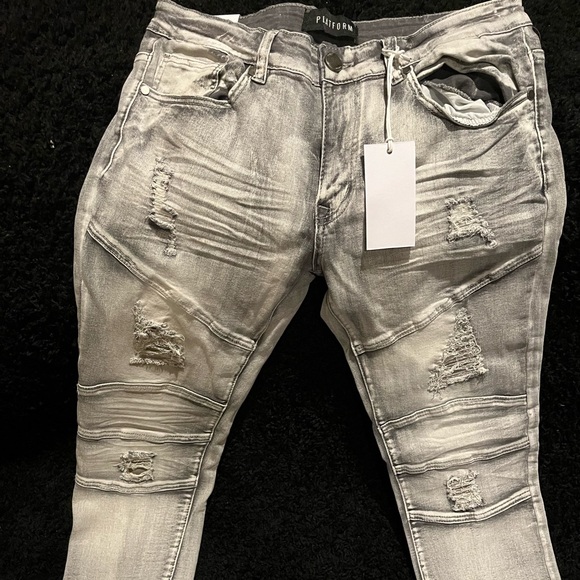 Grey Ripped Jeans - Picture 2 of 3